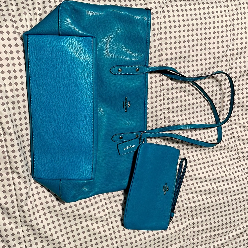 Turquoise Coach Tote with wallet-(Never Used)